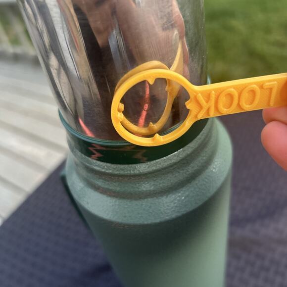 Stanley Classic Vacuum Bottle 2qt Hammertone Green Water Hot Cold Vintage - Picture 7 of 10